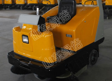 Industrial Ride On Automatic Multi-Purpose Sweeper