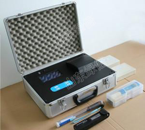 Portable Aquaculture Water Quality Analyzer