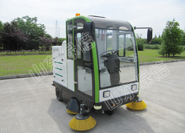 LB-2000 Fully Enclosed Sweeping Machine