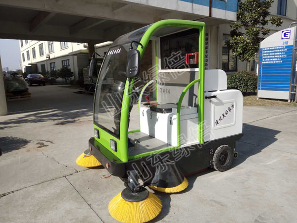 LB-2160 Intelligent Drive Vacuum Sweeper