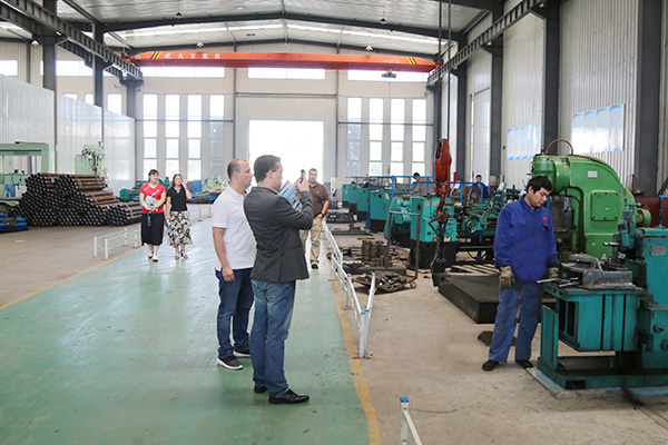 Warmly Welcomes Colombian Merchants To Visit Shandong Lvbei For Purchase Steel Material