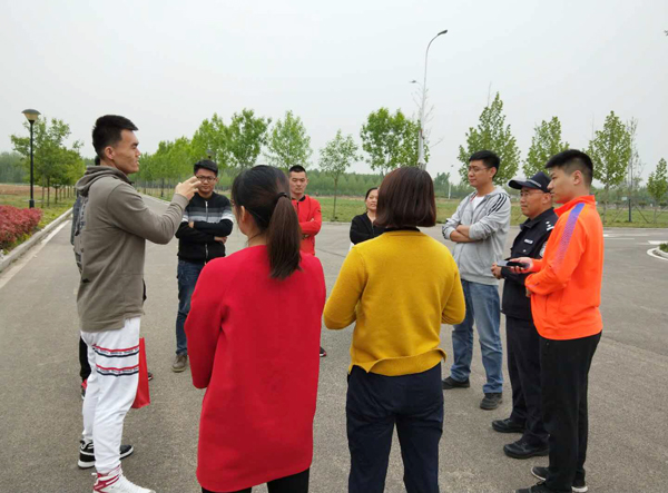 Shandong Lvbei Youth League Committee was invited to participate in the outdoor development training activities of “Promoting Youth and Creating Glory” in Jining High-tech Zone