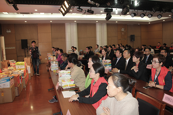 Shandong Lvbei Is Invited To Participate In The Donation Ceremony Of Jining City Women’S Federation’S “Emotional Yingjisha Book For Growth”